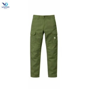 Construction work trousers with pockets in durable heavy-duty fabric