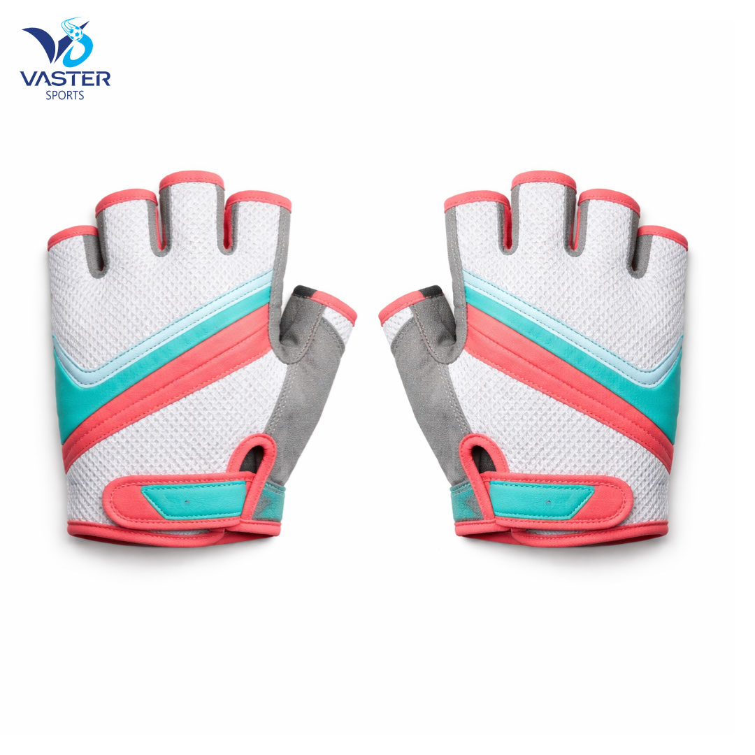 Back view of women’s cycling gloves with breathable fabric and adjustable strap